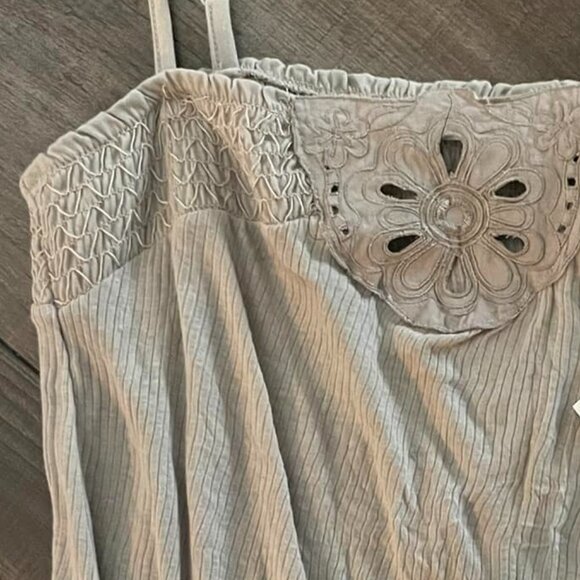 NWT Tan Blouse - Picture 3 of 4